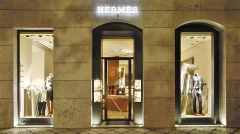 Hermes lisbon office hours